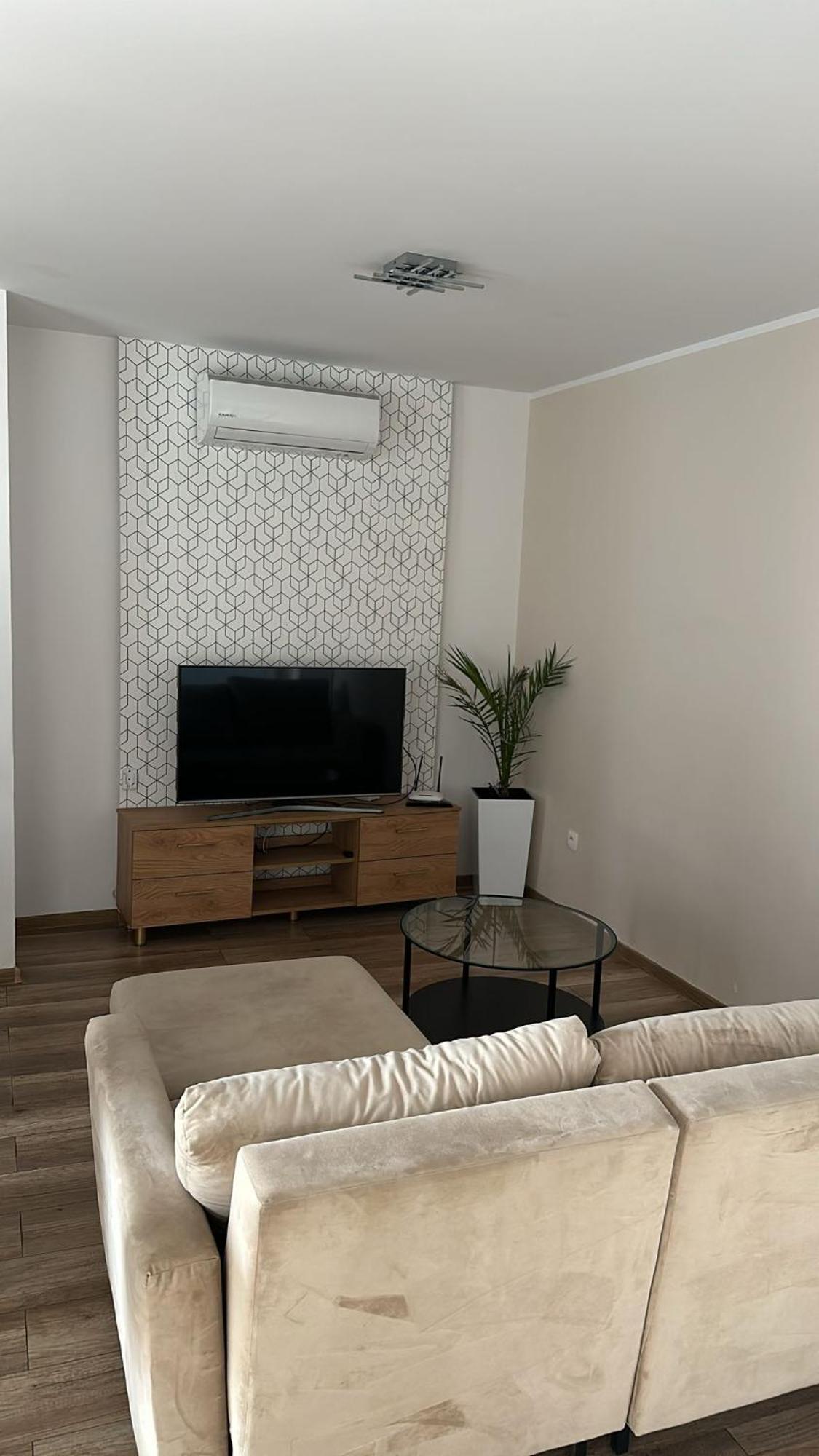 Apartament 33 Park City ออสทรุฟ วีแยลคอพพอลสกี ภายนอก รูปภาพ