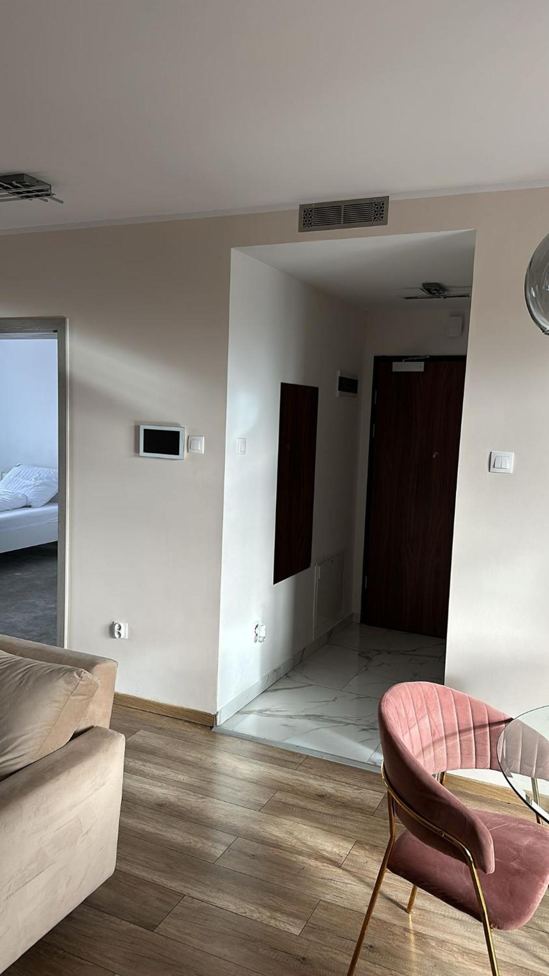Apartament 33 Park City ออสทรุฟ วีแยลคอพพอลสกี ภายนอก รูปภาพ